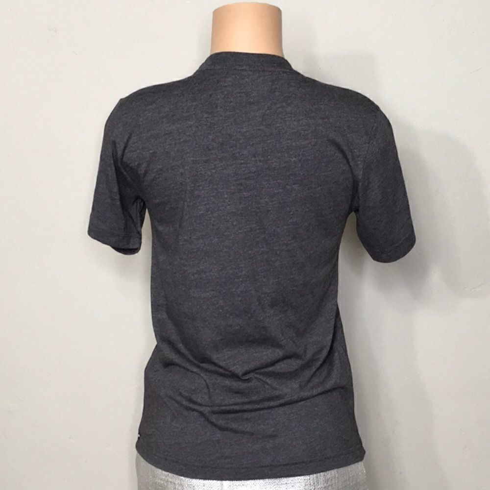 New Volcom gray T-shirt. - Picture 3 of 6
